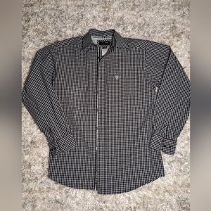 Ariat Pro series button down shirt in brown/blue plaid size small